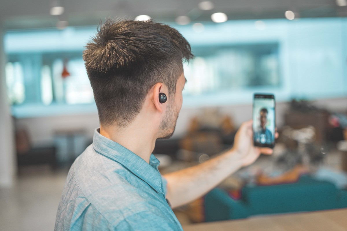 Tipps zu Telefon- und Videokonferenzen  Foto: Harry Cunningham | Unsplash