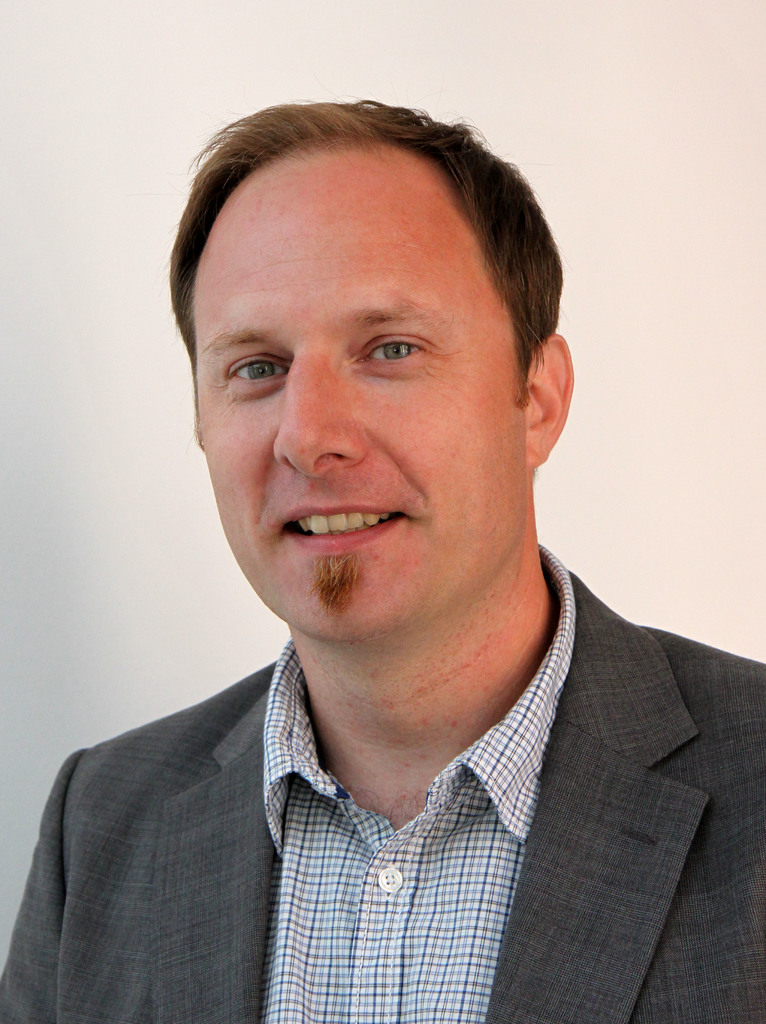  Dirk Buchmann
