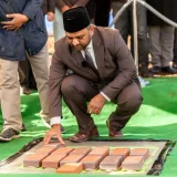 Malik Grundsteinlegung Moschee   Foto: Ahmadiyya Muslim Jamaat Deutschland KdöR