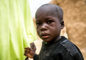 Armut Afrika Junge | Foto: Foto: epd bild/ Sebastian Backhaus