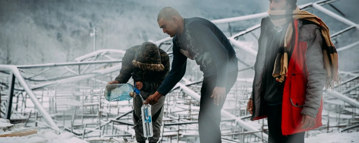 Bosnien Lager Winter Wasser