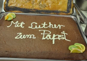 Mit Luther zum Papst Kuchen | Foto: Foto: Mit Luther zum Papst
