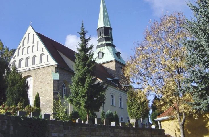 Dorfkirche Leubnitz-Neuostra